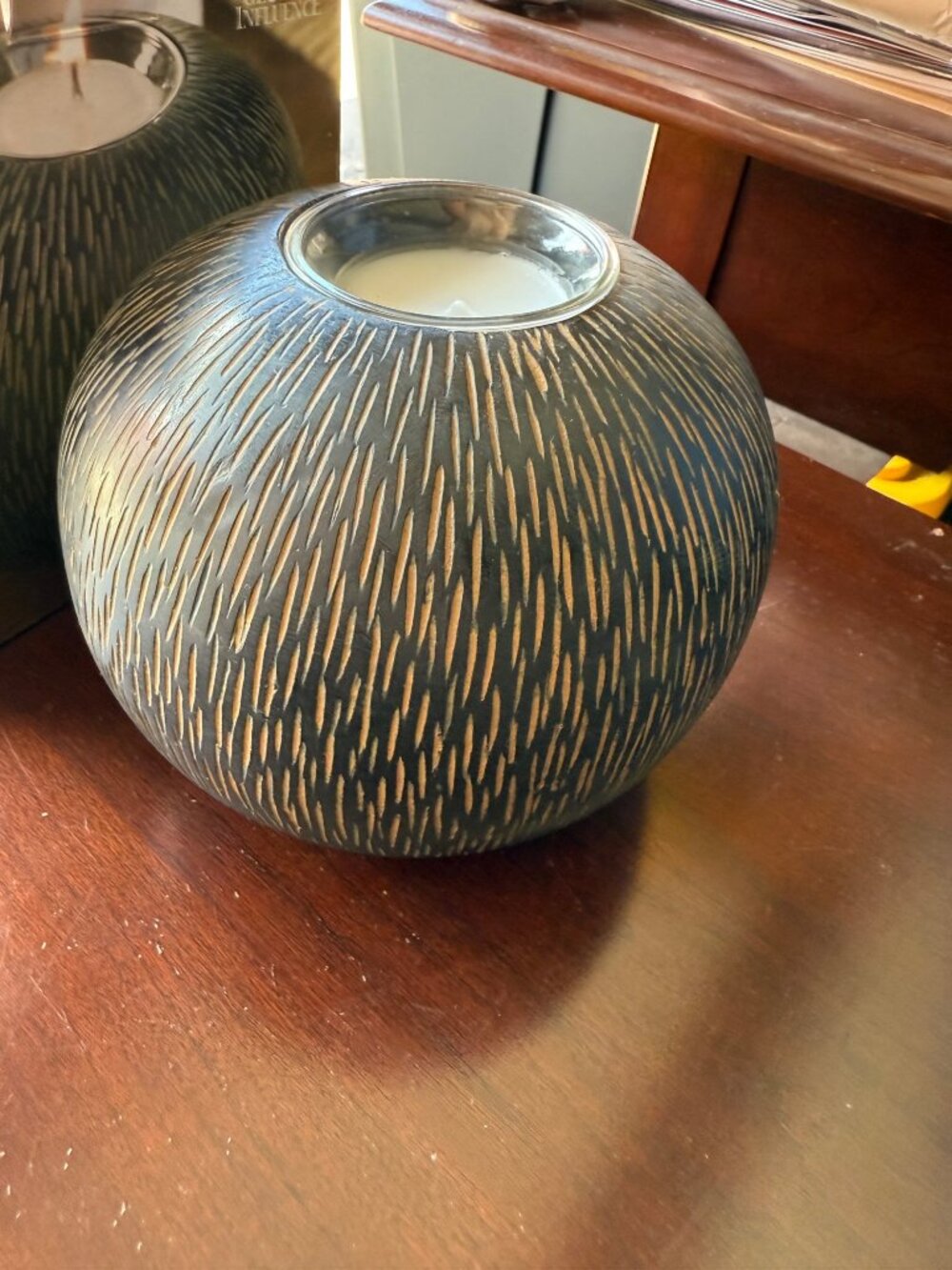 Kirklands Global Influence candle Holder